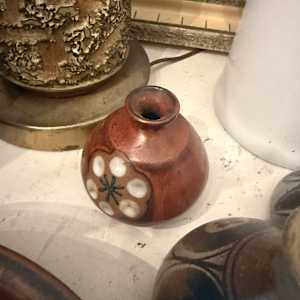Set of 3 Japanese mini bud vases, Image 1.