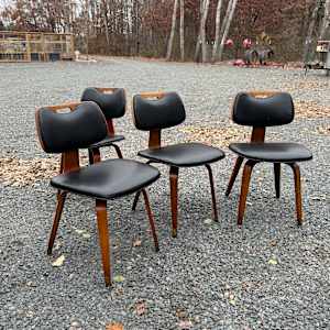 Set of 4 vintage reupholstered Thonet chairs
