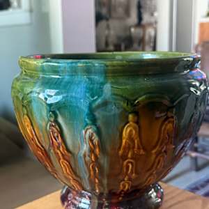Early McCoy jardiniere, Image 2.