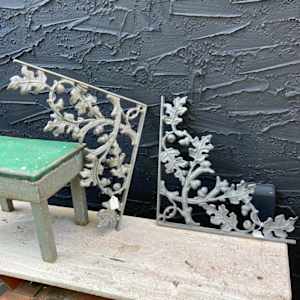 cast iron oak leaf brackets 