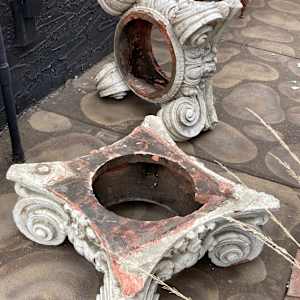 Terra cotta column top 