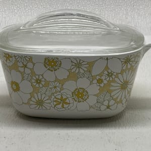 Corning ware floral bouquet covered casserole 