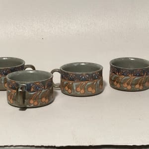 4 hand made pottery mugs 