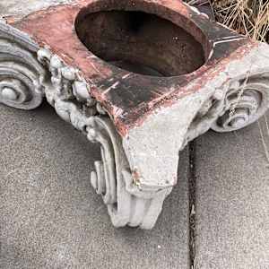 Terra cotta column top 