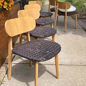 set of 6 Davis dining room chairs 