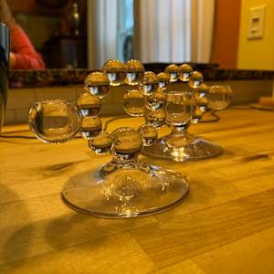Imperial bubble motif candlesticks, Image 1.