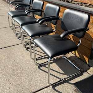 Knoll Cesca chair Model 50A, Image 4.