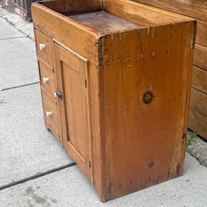 Pine dry sink, Image 2.