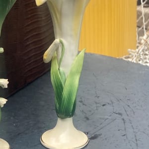 Lefton flower vase 