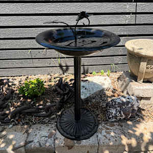metal bird bath, Image 3.