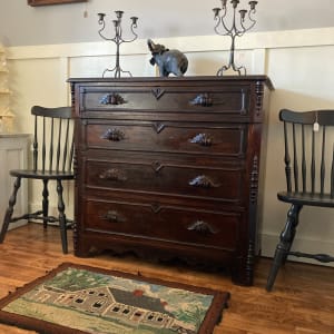 Victorian 4 drawer chest with oak leaf pulls 