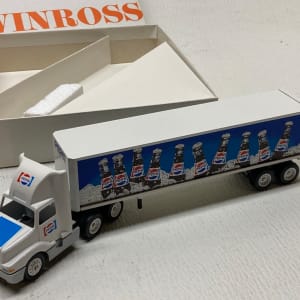 Winross die cast Pepsi toy by die cast 