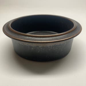 Arabia pottery serving bowl 