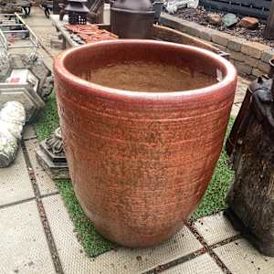 Large ceramic pot 