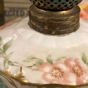Porcelain kerosene lamp with flowers 