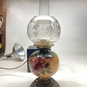 hand painted oil lamp with flower design 