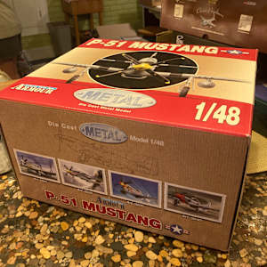 Armour Collection P-51 Mustang 