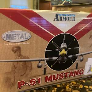 Armour Collection P-51 Mustang 