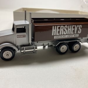 WINROSS Hershey semi truck 