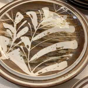 set of 4 Japanese Tenmoku dinner plates by Independence 