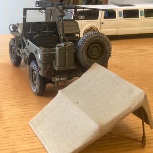 Die cast army jeep 