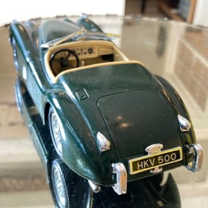 Die cast vintage Jaguar 