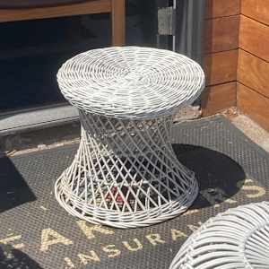 vintage wicker circular table 