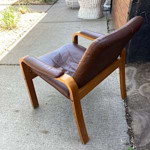 Vintage Ekornes leather upholstered chair 
