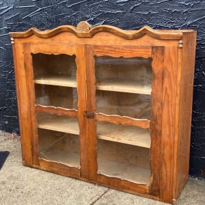 Primitive Norwegian hutch top 