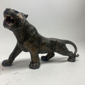 metal tiger figure 
