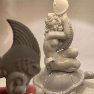 Royal Haeger Woman and turtle lamp 