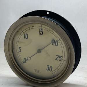Pressure gauge 