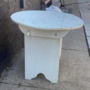 Flip top bench table 