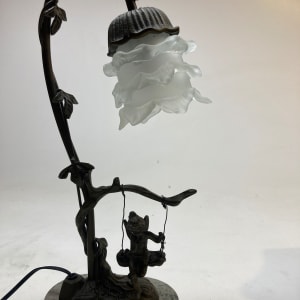 Cherub swinging lamp 