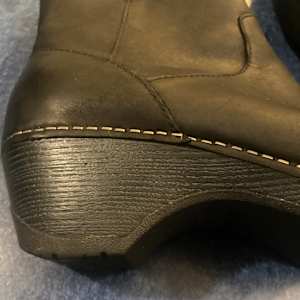 Womens Dansko leather boot size 37 / 7 