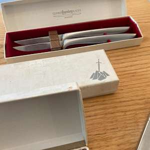 set of 6 Gerber steak knives 