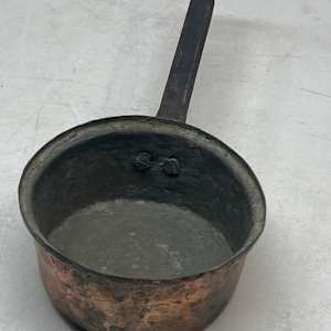 Small vintage copper sauce pan 