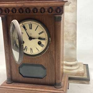 Early American mantle clock 