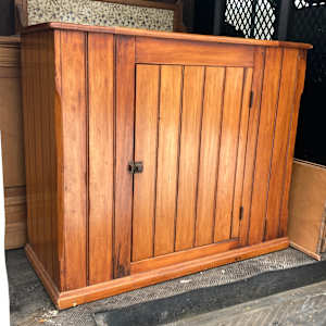 Primitive dry sink 