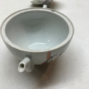 Early Chinese satsuma teapot 