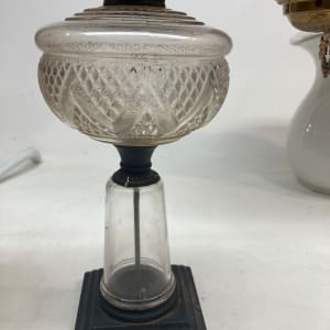 Victorian kerosene table lamp with clear base