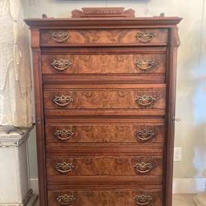 Side lock Victorian chest 
