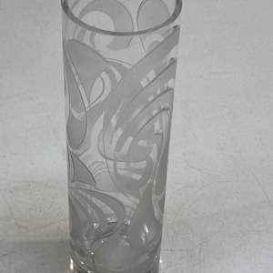 Bjorn Winblad art glass vase 