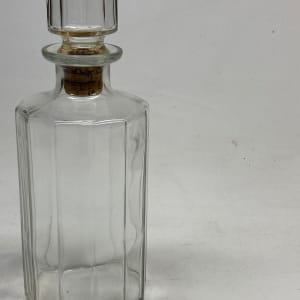 glass liquor decanter 