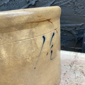 1 1/2 gallon salt glaze crock 