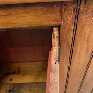 Primitive dry sink 