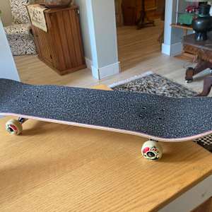 Dragon Ball Z Rodriguez skateboard 