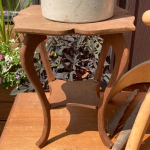 Small oak plant stand table 