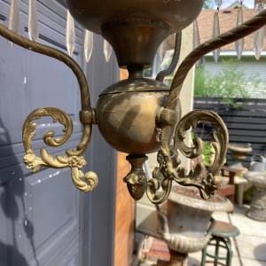 Victorian hanging light fixture 