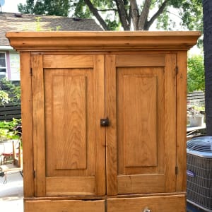 Early 19th century pine wall cabinet 